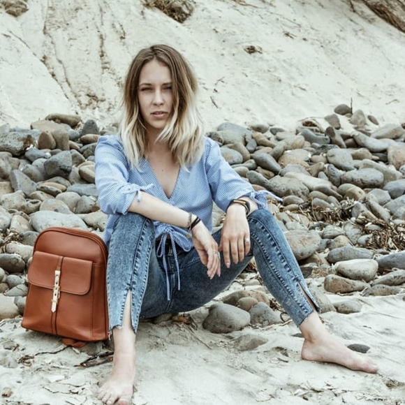 Striped Ruched Long Sleeve Top - Picture 3 of 8